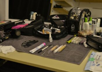 Tinted Moisturizer vs. Foundation: Key Differences