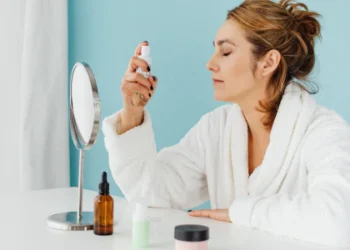 Minimalist beauty routine for busy moms