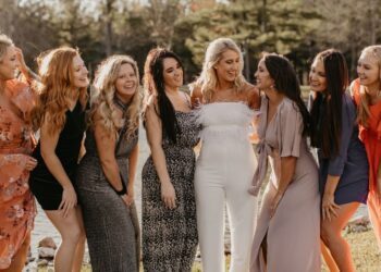 what to wear to a wedding as a guest female