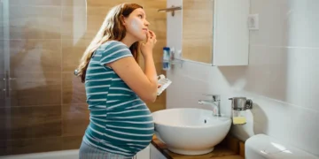 pregnancy safe skincare checker