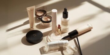 Essential Products for Minimalist Makeup Lovers