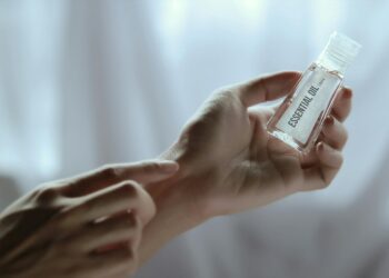 Castor Oil: A Natural Skin Remedy