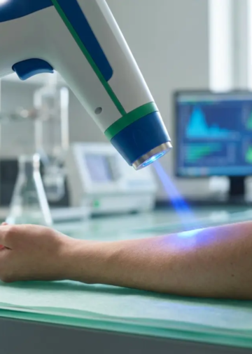 The Science Behind Therapeutic Blue Light Wavelengths and Blue Light Therapy