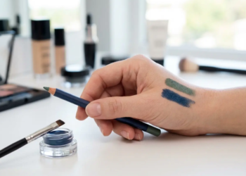 Best Long-Lasting Lip Liner: The Purpose and Evolution of Lip Liner