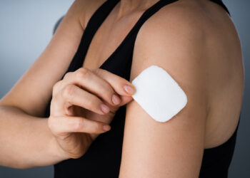 The Small Sticker That Actually Works: A Straight Answer on Hydrocolloid Patches