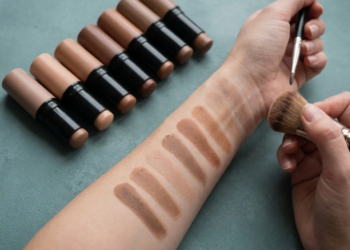 Contour Stick for Face Sculpting: The Mechanics of Facial Sculpting